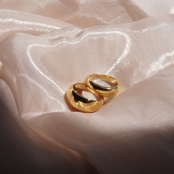 🔥18K Gold Dome Bold Ring - Picture 5 of 8